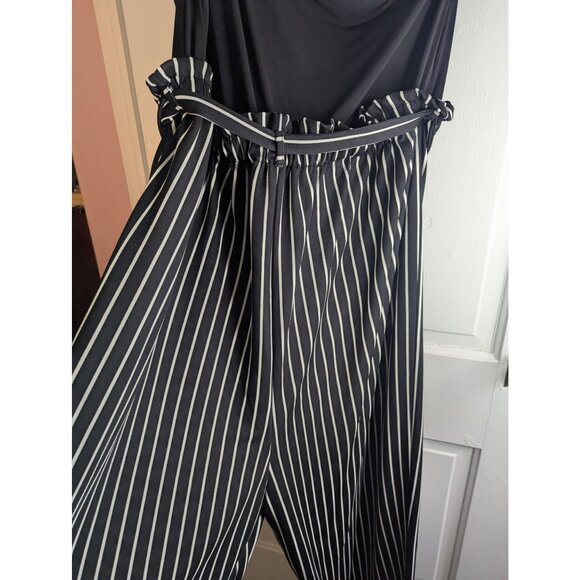Venus Paperbag Striped Jumpsuit Womens Sz 2X Asymmetrical Neckline Glam Party - Picture 6 of 10